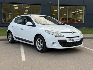 2011 Renault Megane III, белый, 600000 рублей, вид 3