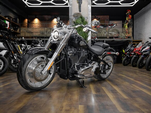 2026 Harley-Davidson Fat Boy, чёрный, 3290000 рублей - вид 22