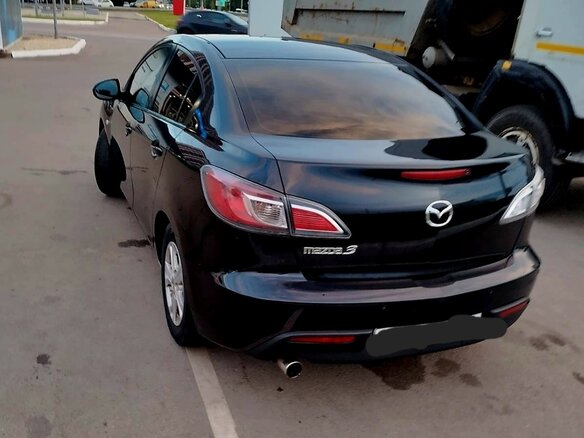 2011 Mazda 3 II (BL), чёрный, 850000 рублей - вид 3