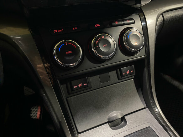 2011 Mazda 6 II (GH) Рестайлинг, чёрный, 1050000 рублей - вид 10