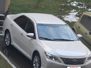 2011 Toyota Camry Japan Market VII (XV50), белый, 1850000 рублей, вид 3