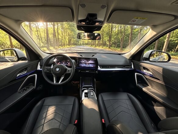2023 BMW X1 Long 20Li sDrive III (U11/U12), серый, 2790000 рублей - вид 9