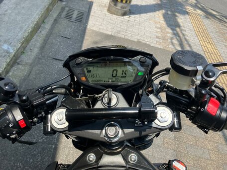 2023 Suzuki SV 650, чёрный, 695000 рублей, вид 5