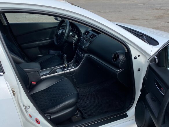 2011 Mazda 6 II (GH) Рестайлинг, белый, 830000 рублей - вид 5