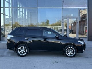 2012 Mitsubishi Outlander III, чёрный, 1365000 рублей, вид 4