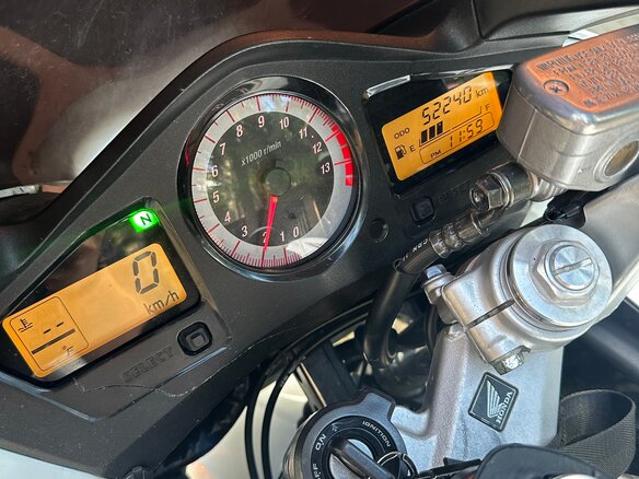 2005 Honda VFR 800, белый, 300000 рублей - вид 8