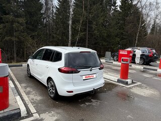 2019 Opel Zafira C Рестайлинг, белый, 1200000 рублей, вид 4