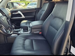 2020 Toyota Land Cruiser 200 Series Рестайлинг 2, чёрный, 6600000 рублей, вид 5