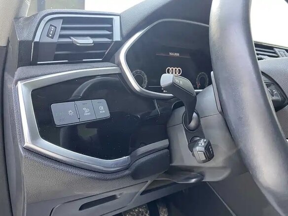 2022 Audi Q3 35 TFSI II (F3), белый, 2175333 рублей - вид 4