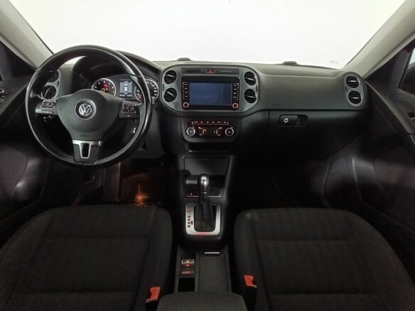 2011 Volkswagen Tiguan I Рестайлинг, чёрный, 1280000 рублей - вид 10