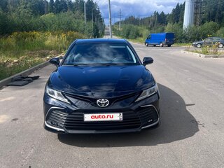 2021 Toyota Camry VIII (XV70) Рестайлинг, чёрный, 2100000 рублей, вид 3