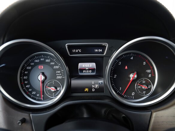 2017 Mercedes-Benz GLS 350 d I (X166), чёрный, 5390000 рублей - вид 6