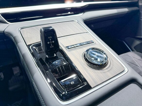 2026 Geely Monjaro I Рестайлинг, зелёный, 4954990 рублей - вид 12