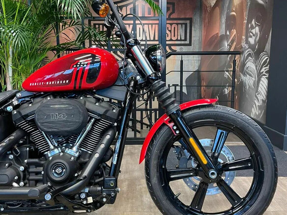 2023 Harley-Davidson Street Bob, пурпурный, 1940000 рублей - вид 5