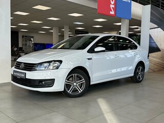 2018 Volkswagen Polo V Рестайлинг, белый, 1070000 рублей, вид 1