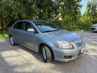 2007 Toyota Avensis II Рестайлинг, серебристый, 510000 рублей, вид 1