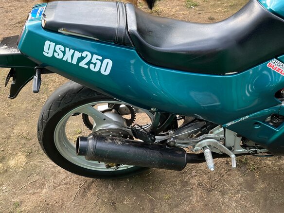 1990 Suzuki GSR 250, зелёный, 75000 рублей - вид 4