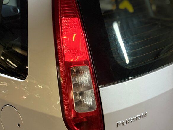 2008 Ford Fusion I Рестайлинг, серебристый - вид 12