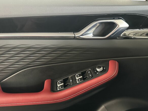 2024 Geely Coolray I Рестайлинг, серый, 2190000 рублей - вид 18