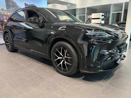 2026 Porsche Cayenne Electric IV, чёрный, 18490000 рублей, вид 1