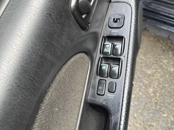 2011 Hyundai Sonata ТагАЗ IV (EF) Рестайлинг, чёрный, 500000 рублей - вид 10