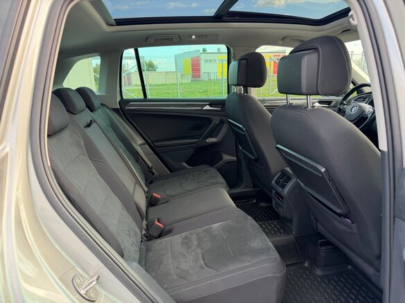 2018 Volkswagen Tiguan II, серебристый, 2500000 рублей - вид 6