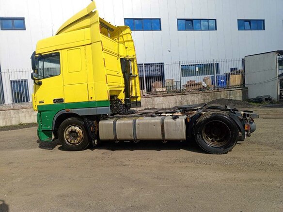 2012 DAF XF 105, жёлтый, 1700000 рублей