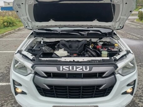 2021 Isuzu D-Max II Рестайлинг, белый, 3030000 рублей, вид 3