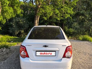 2013 Chevrolet Aveo II, белый, 550000 рублей, вид 3
