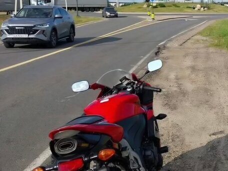 2008 Honda CBR 600RR, красный, 550000 рублей, вид 2