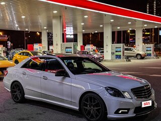 2011 Mercedes-Benz E-Класс 300 IV (W212, S212, C207), белый, 1690000 рублей, вид 1