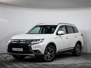 2018 Mitsubishi Outlander III Рестайлинг 2, белый, 2099000 рублей, вид 1