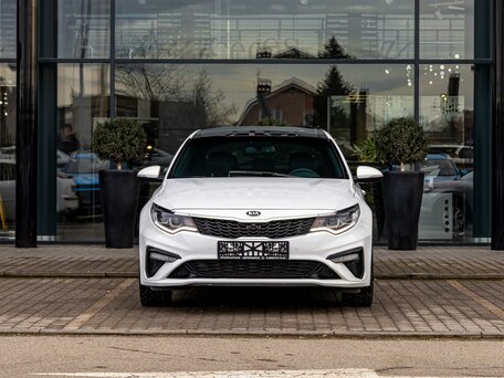 2018 Kia Optima IV Рестайлинг, белый, 1655000 рублей, вид 2