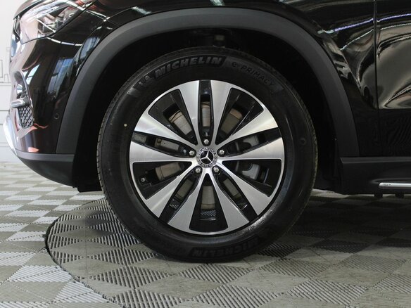 2026 Mercedes-Benz GLE 350 II (V167) Рестайлинг, чёрный - вид 10