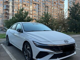 2023 Hyundai Elantra VII (CN7) Рестайлинг, белый, 1300000 рублей, вид 3