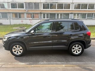 2012 Volkswagen Tiguan I Рестайлинг, чёрный, 2090000 рублей, вид 4