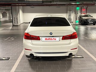 2017 BMW 5 серии 520d VII (G30/G31/G38), белый, 3099999 рублей, вид 5