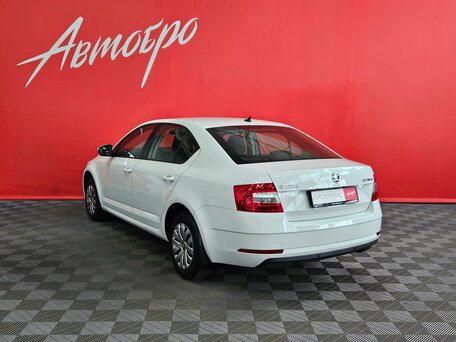 2020 Skoda Octavia III (A7) Рестайлинг, белый, 1599000 рублей, вид 3