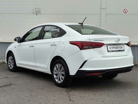 2020 Hyundai Solaris II Рестайлинг, белый, 1415000 рублей, вид 4