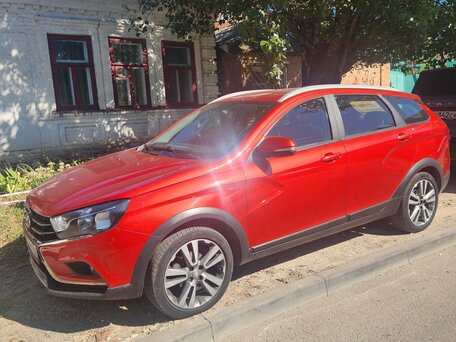 2021 Lada (ВАЗ) Vesta SW Cross I, красный, вид 1