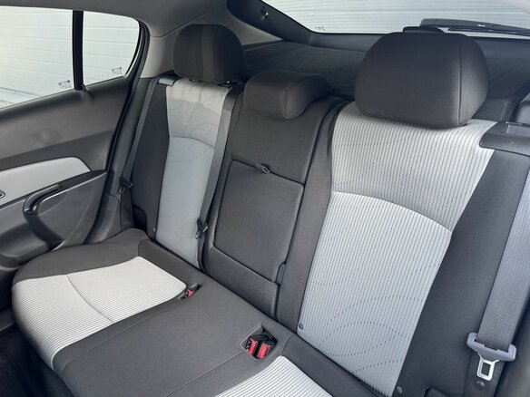 2013 Chevrolet Cruze I Рестайлинг, белый, 645000 рублей - вид 8