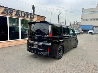 2017 Honda Stepwgn V Рестайлинг, чёрный, 1849000 рублей, вид 4