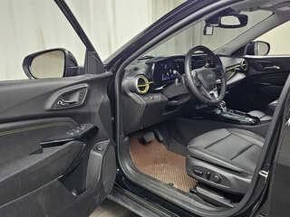 2023 Chevrolet Trax II, чёрный, 1892000 рублей, вид 5