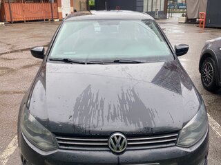 2014 Volkswagen Polo V, чёрный, 659000 рублей, вид 2
