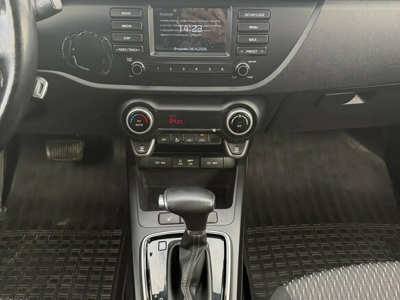 2018 Kia Rio IV, серебристый, 1155000 рублей - вид 8