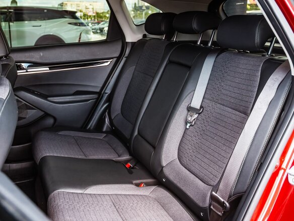 2020 Kia Seltos I, красный, 1770000 рублей - вид 14