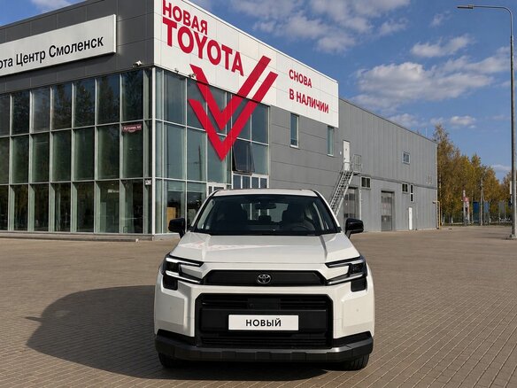 2026 Toyota RAV4 VI (XA60), белый, 4700000 рублей