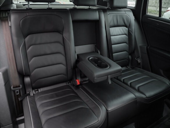 2021 Volkswagen Tiguan II Рестайлинг, чёрный - вид 27