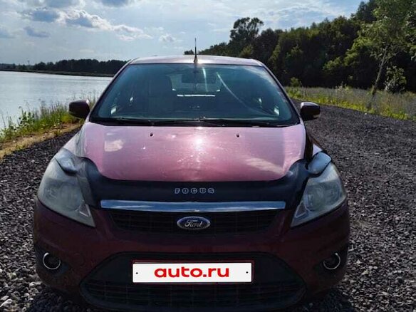 2009 Ford Focus II Рестайлинг, красный, 450000 рублей - вид 2