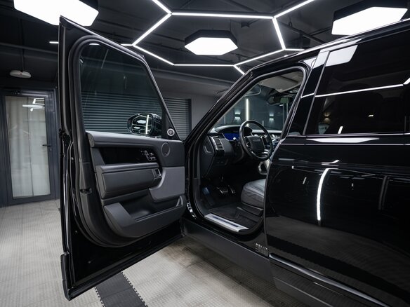 2021 Land Rover Range Rover IV Рестайлинг, чёрный, 8900000 рублей - вид 8